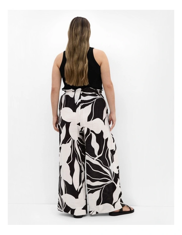Resort Palm Print Pant in Ivory image 2