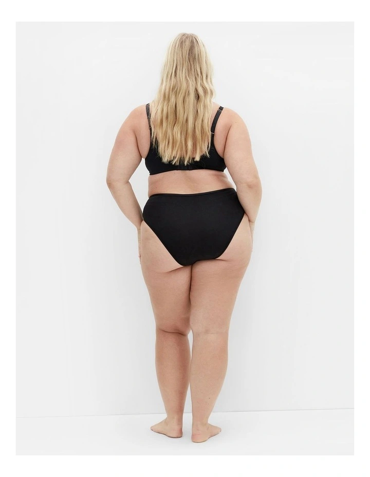 Bodycon Contour Bra in Black image 2