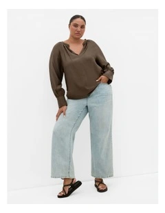 Felicity Relaxed V Neck Shirt in Khaki