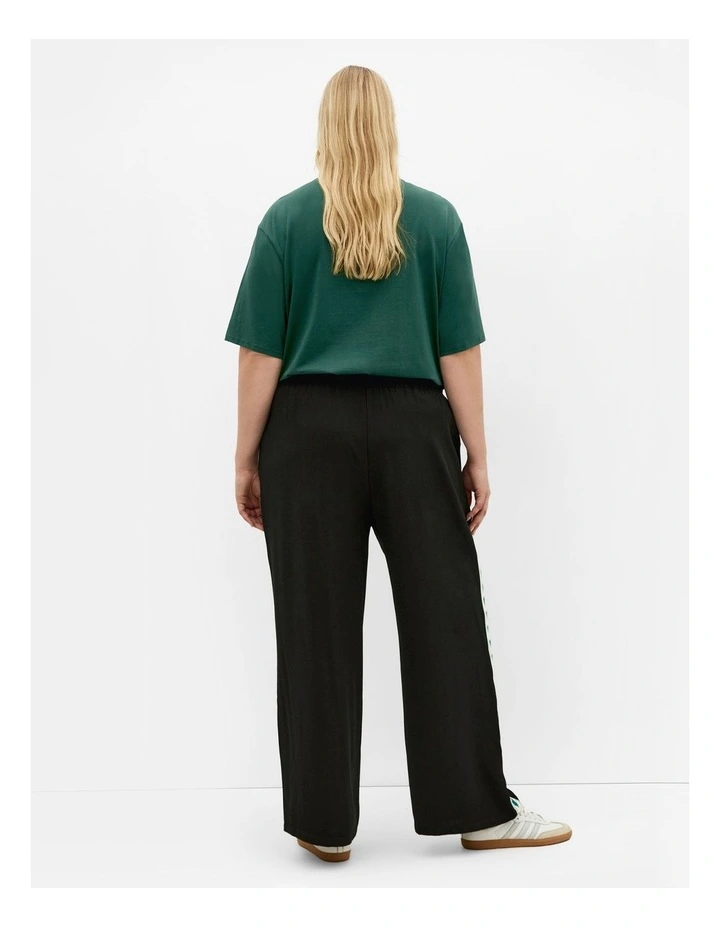 Joss Tee in Green image 2