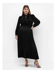 Marily Pleat Midi Dress in Black