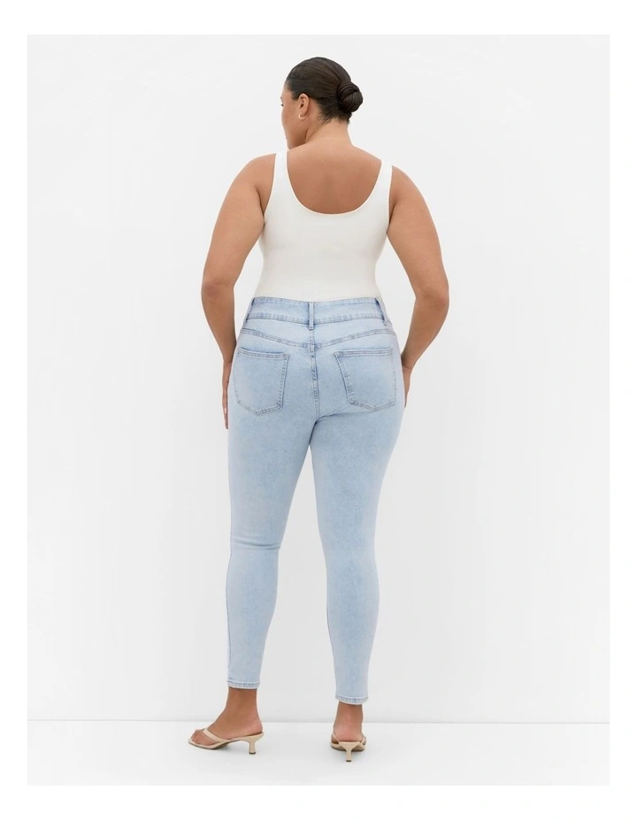 Asha Fit Clara Skinny Jean in Ice Blue Wash image 2
