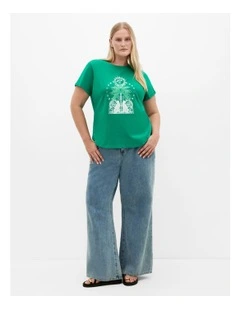 On Vacation Tee in Green