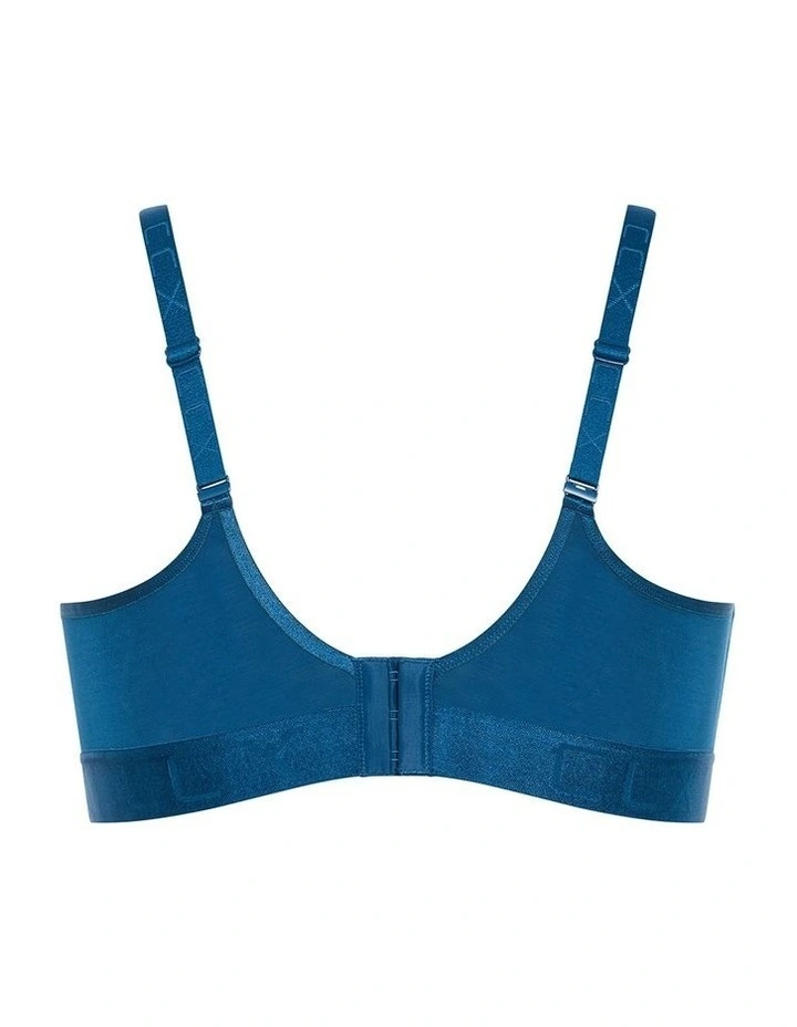 Signature Mesh Wireless Bra in Posiedon image 4