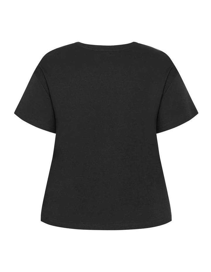Half Tuck Tee in Black image 4