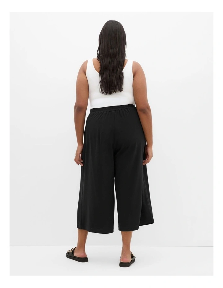 Abbie Crop Pant in Black image 2
