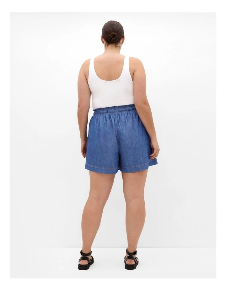 Denim Short in Chambray image 2