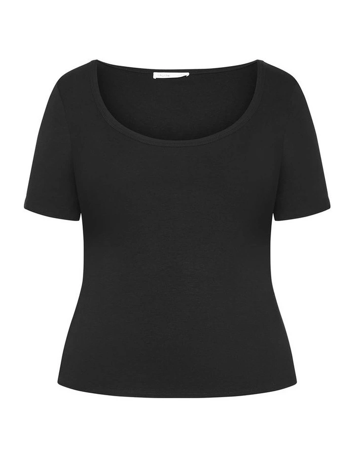 Everyday Scoop Tee in Black image 3