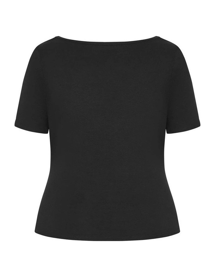 Everyday Scoop Tee in Black image 4