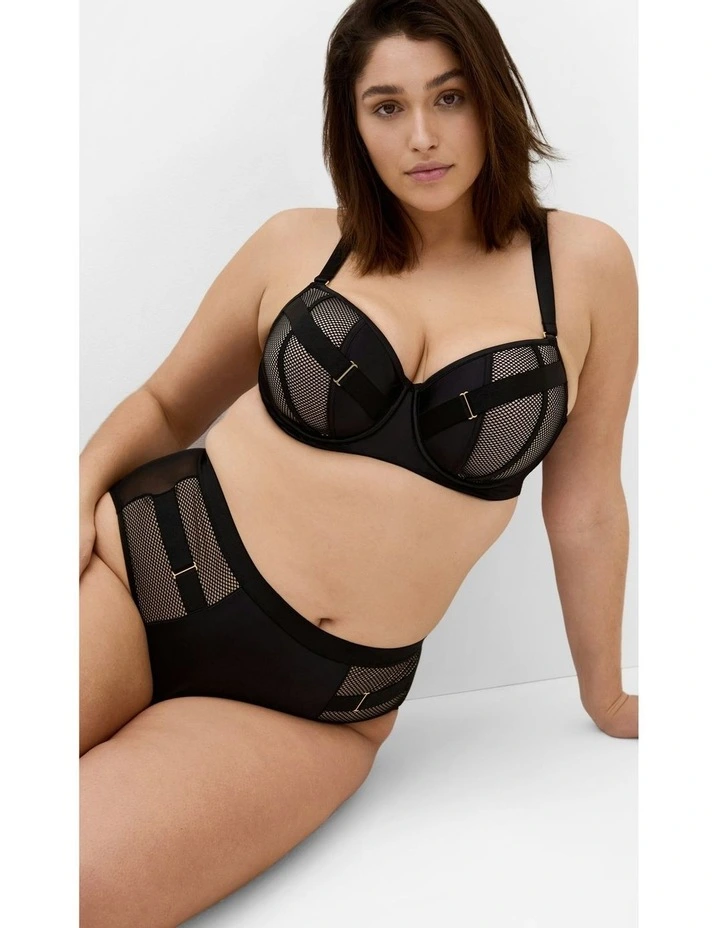 Domina Shorty in Black image 2