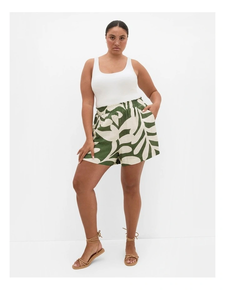 Plus Size Taranto Print Short in moss image 1