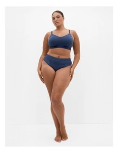 Signature CCX Wireless Bra in Navy