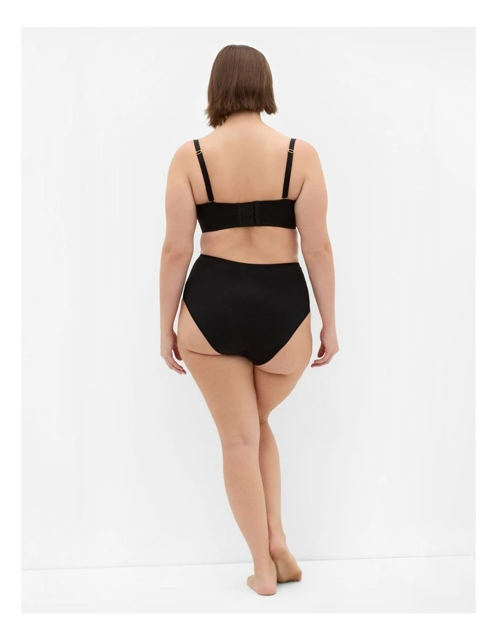 Luxe Microfibre Strapless Bra in Black image 2