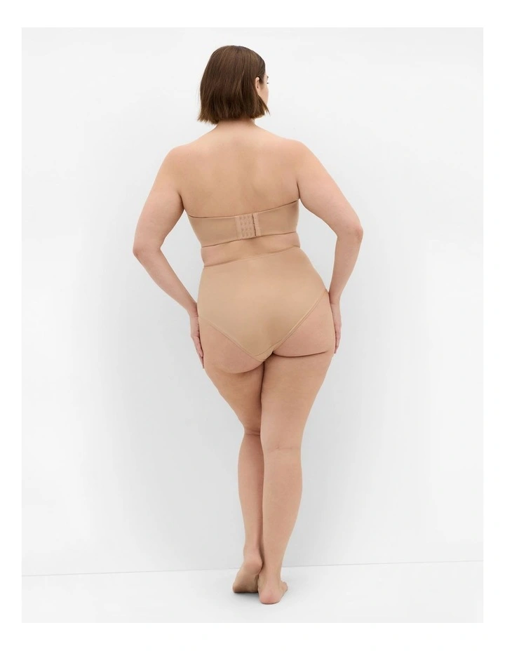 Luxe Microfibre Strapless Bra in Cafe image 6