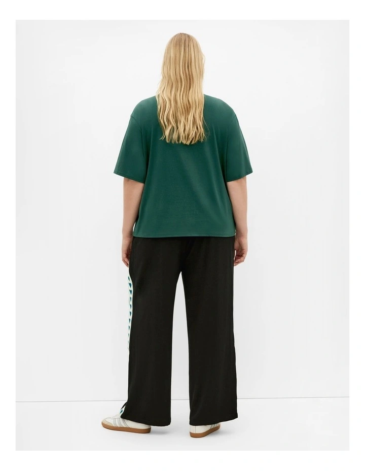 Side Hearts Wide Leg Pant in Black image 2