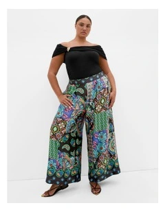 Scarf Print Wide Leg Pant in Black