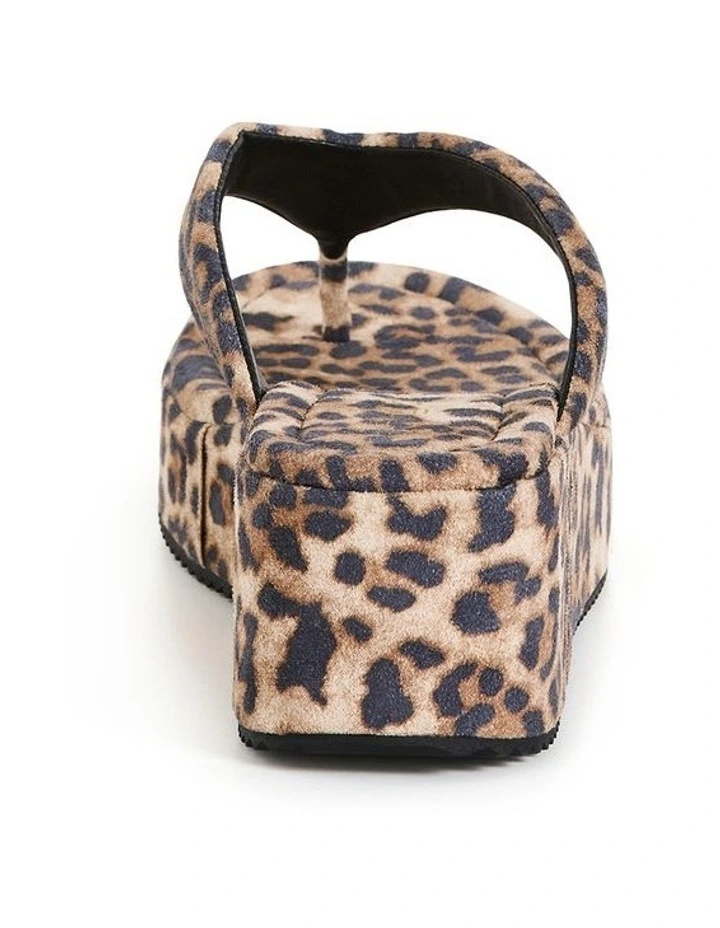Wide Fit Naomi Leopard Print Platform Thong in Fawn image 2