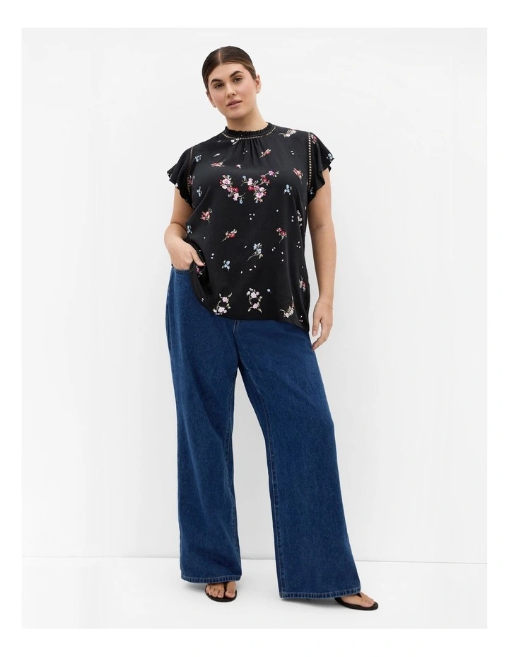 Petal Bouquet Print Top in Black image 1