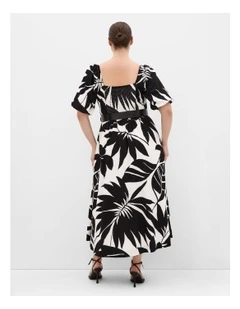 Collins Oasis Print Belted Maxi Dress in Black