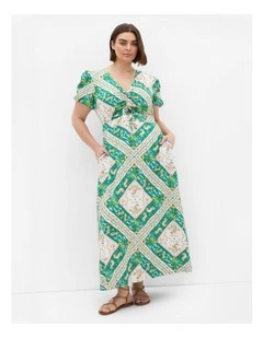 Aliya Prairie Print Maxi Dress in Green