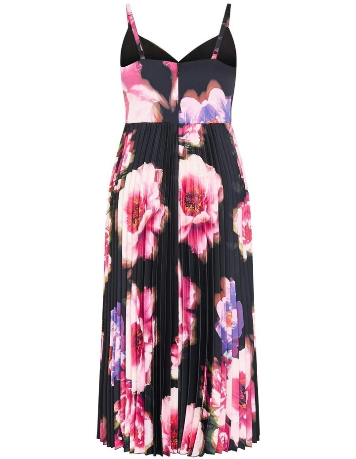 Plus Size Ariana Pleat Print Maxi Dress in Black image 5