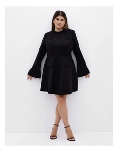 Plus Size Dynamic Long Sleeve Skater Dress in Black