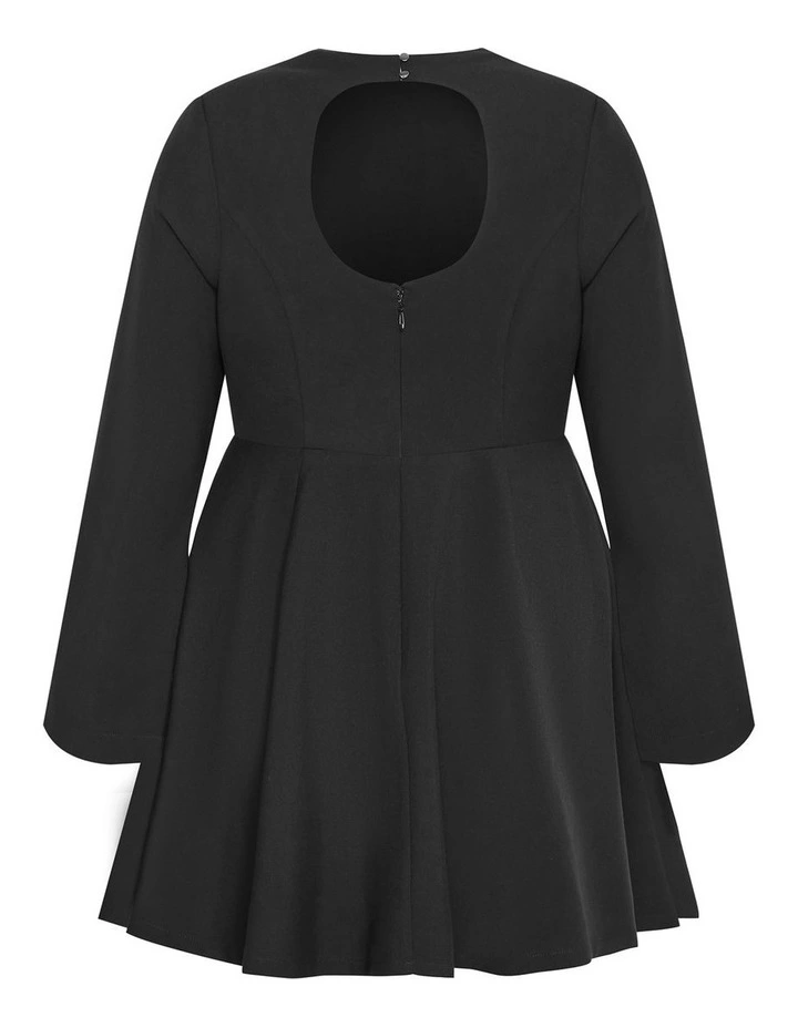 Plus Size Dynamic Long Sleeve Skater Dress in Black image 4