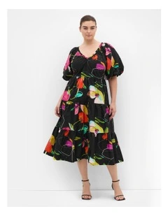 Plus Size Fantasy Print Puff Sleeve Midi Dress in Black