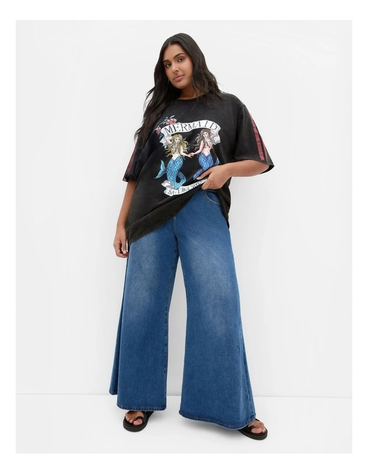 Plus Size Mermaid Wash Tee in Black Wash image 1