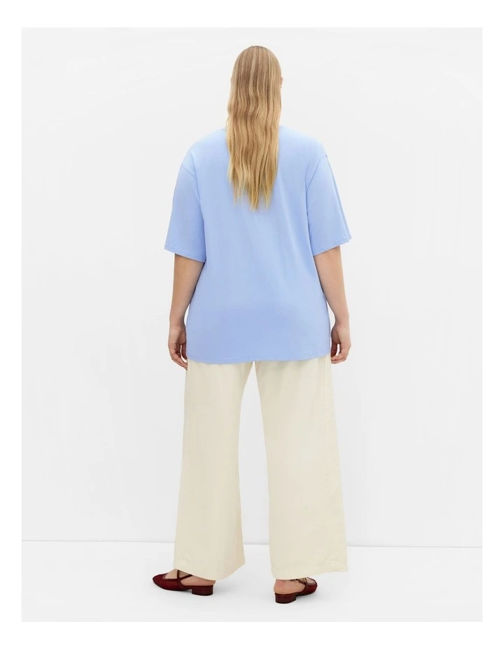 Plus Size Queen Of Hearts Oversized Tee in Blue image 2