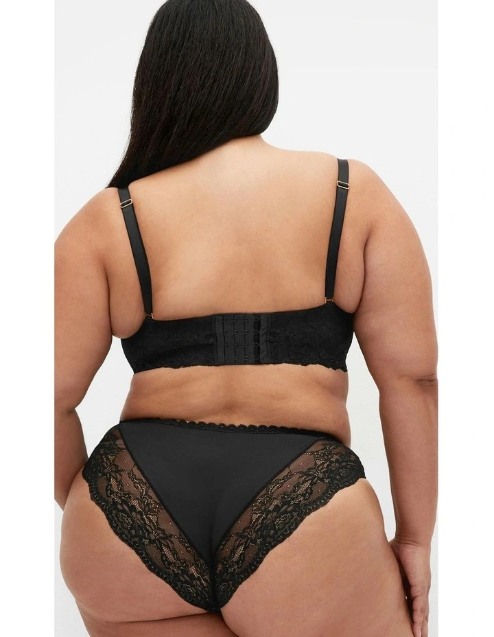 Smooth & Chic Multiway Contour Bra in Black image 2