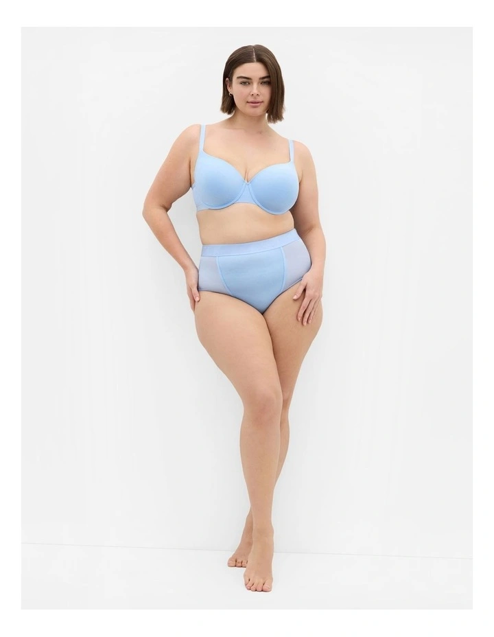 Signature T-shirt Bra in Angel Blue image 3