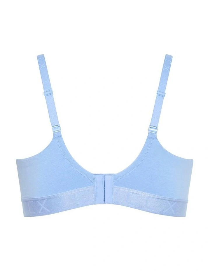 Signature Wireless Bra in Angel Blue image 4