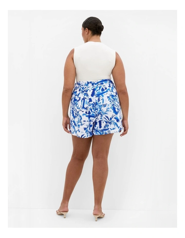 Short in Blue Palm Print image 2