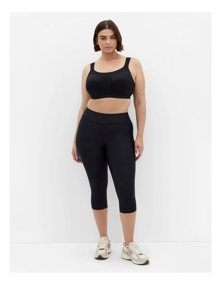 Contour Underwire Sports Bra in Black image 1