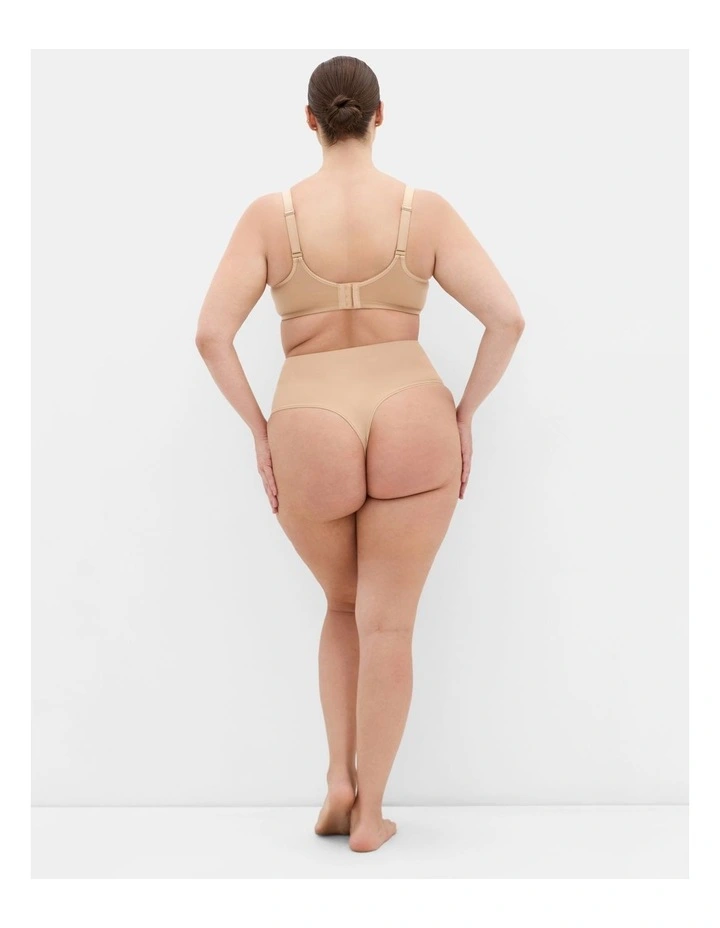 Shapely T-shirt Bra in Cafe image 2