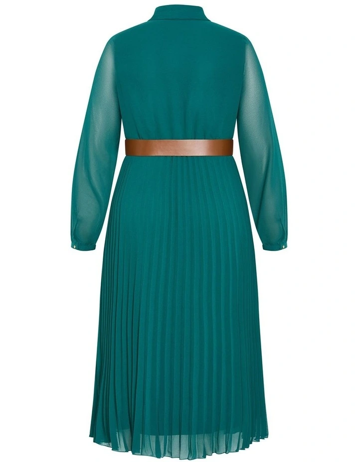 Honey Lane Pleat Midi Dress in Emerald image 4