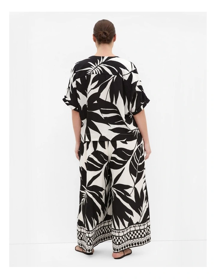 Oasis Print Shirt in Black image 2