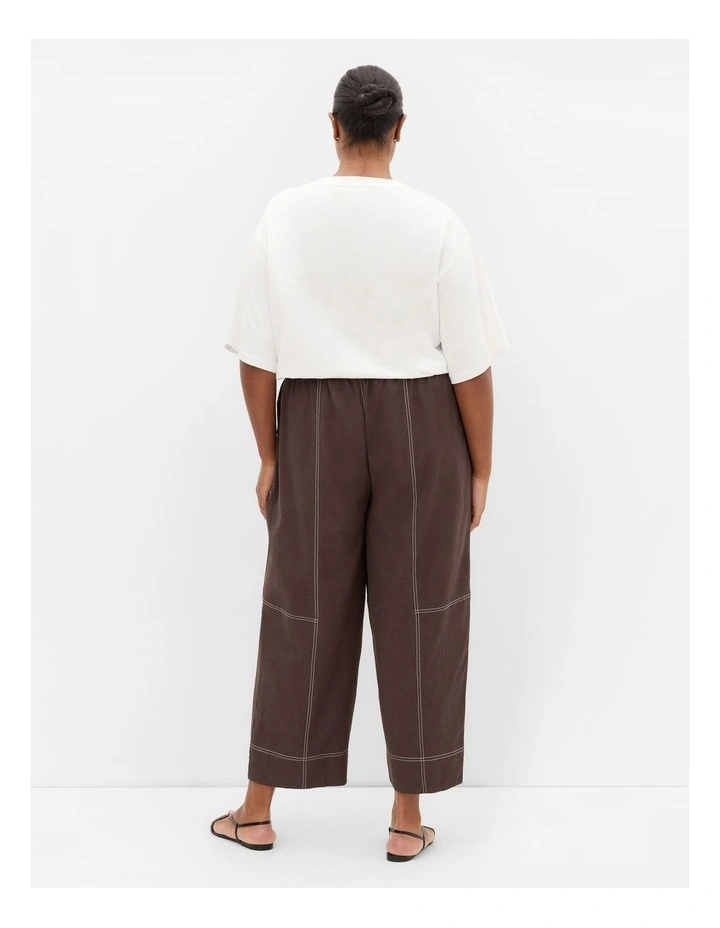 Relaxed Barrel Leg Pant in Espresso image 2