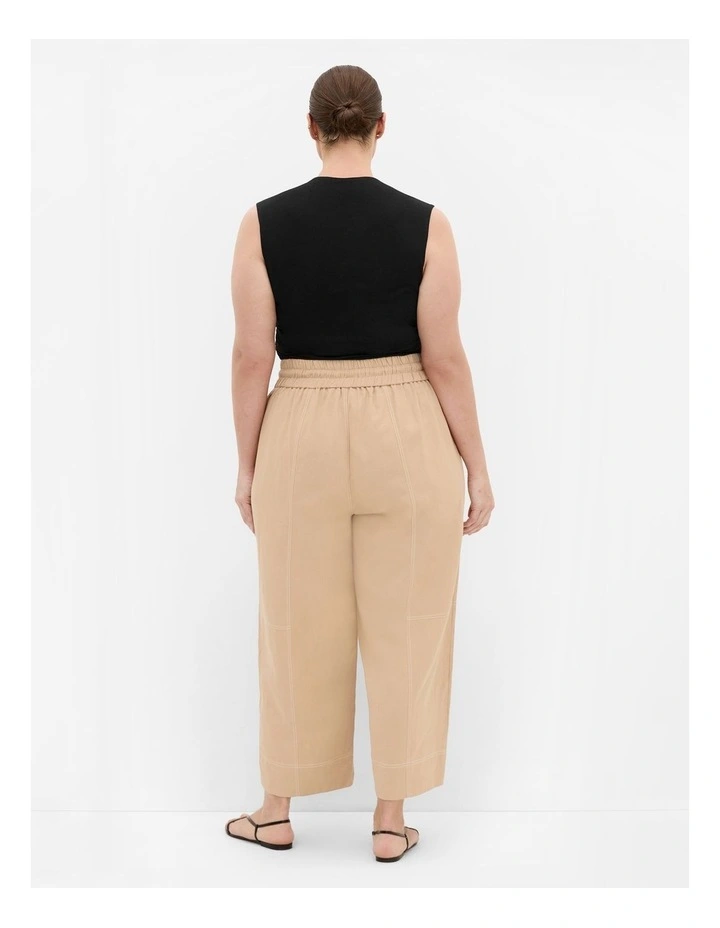 Relaxed Barrel Leg Pant in Taupe image 2