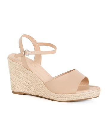 NUDE colour