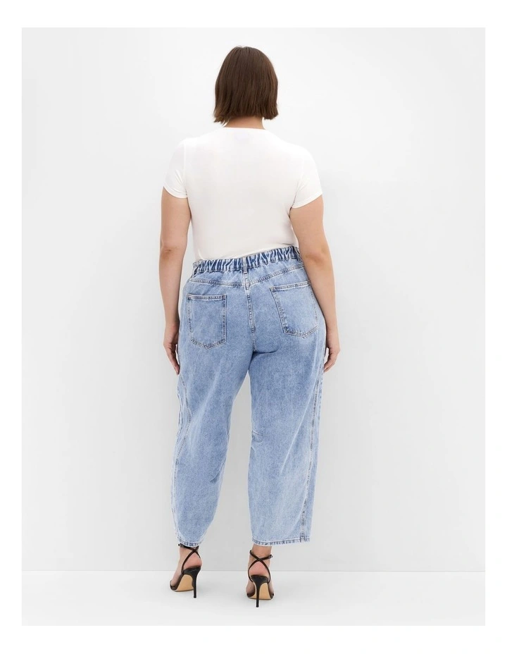 Harley Fit Cassie Barrel Leg Jean in Mid Wash image 2