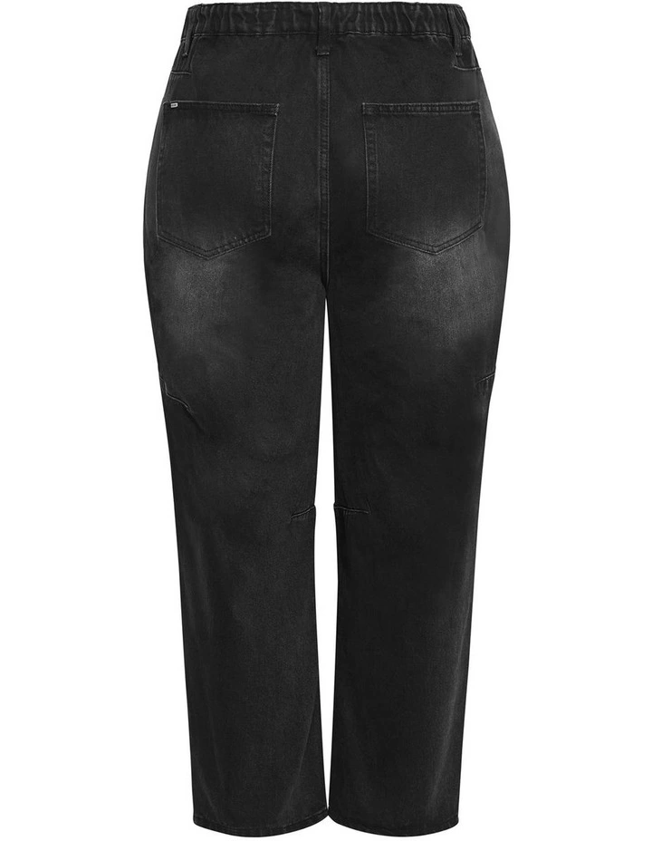 Harley Fit Brooke Barrel Jean in Black wash image 4