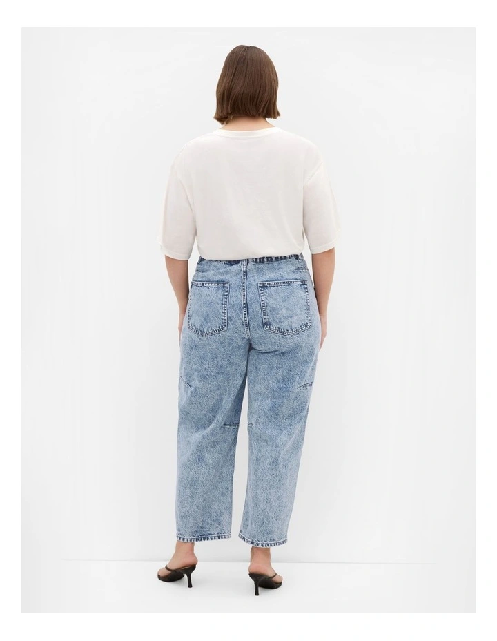 Harley Fit Brooke Barrel Jean in Stone Wash image 2