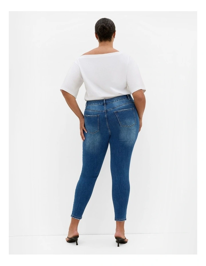 Harley Fit Karla Skinny Jean in Dark Wash image 2