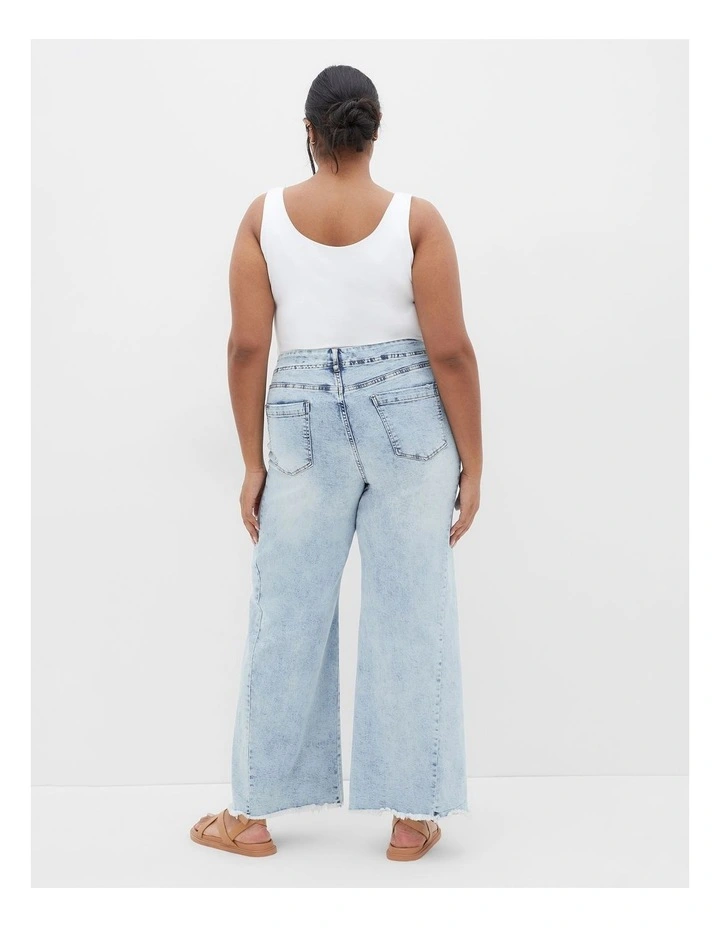 Harley Fit Aliya Wide Leg Jean in Light Wash image 2
