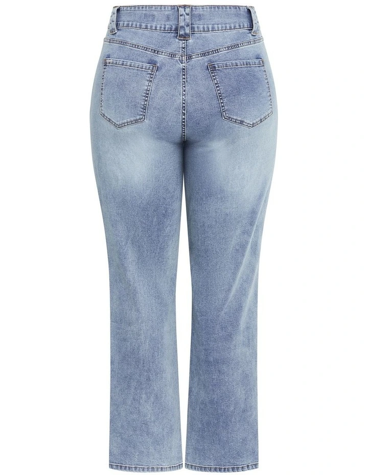 Pia Fit Bootleg Jean in Light Wash image 5