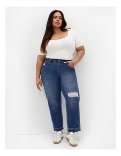 Harley Fit Kenia Straight Jean in Mid Wash