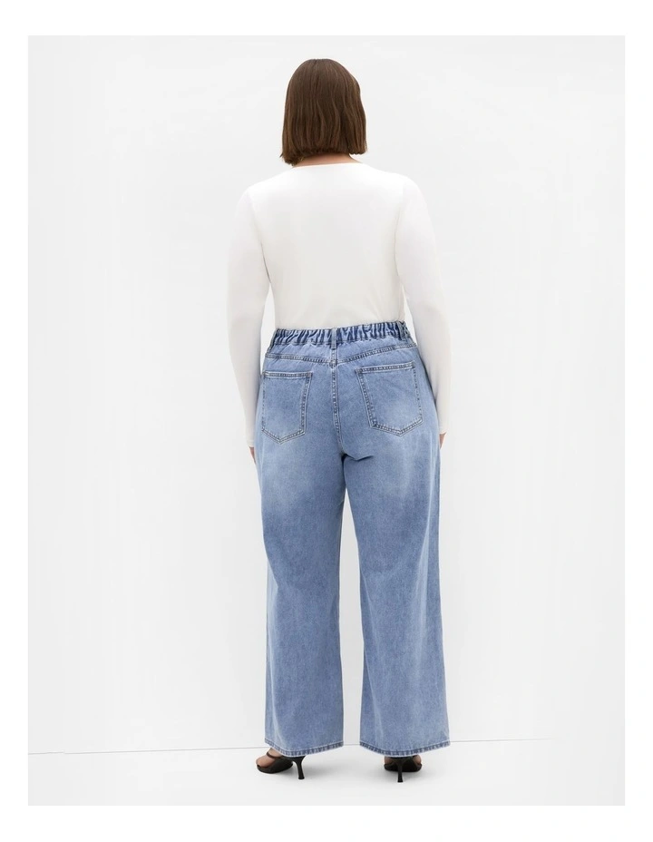 Harley Fit Talia Wide Leg Jean in Light Wash image 2