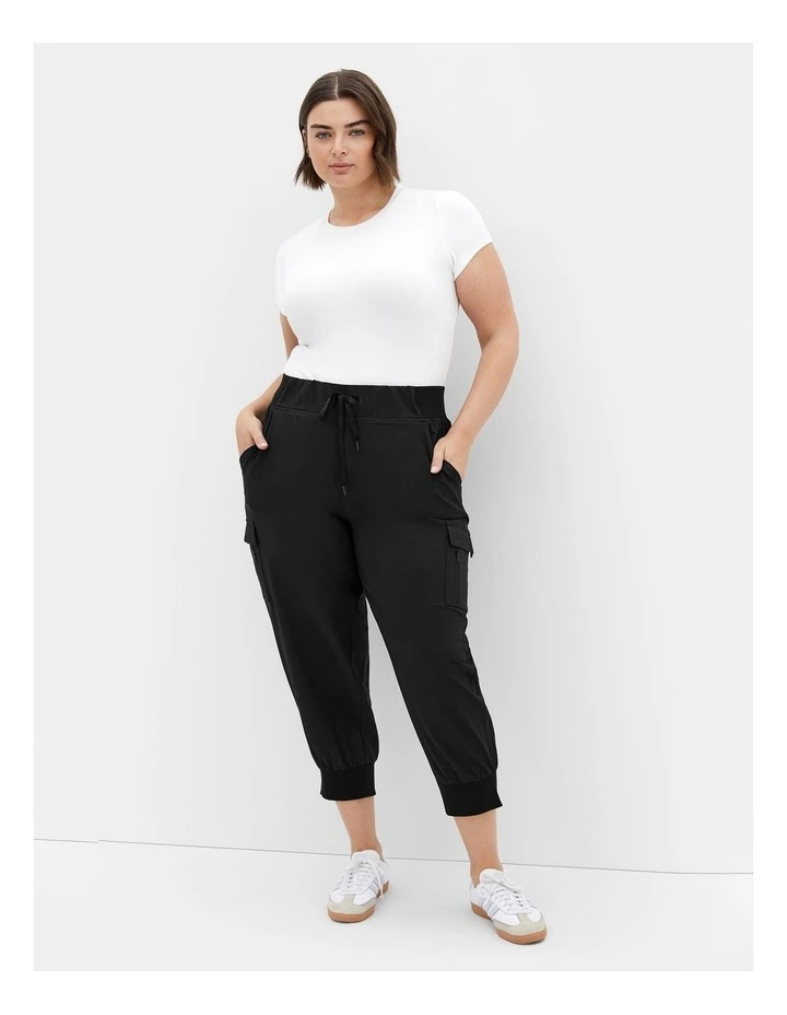 Lea Crop Pant in Black image 1
